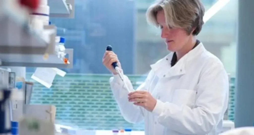 تحصیل پزشکی در انگلیس