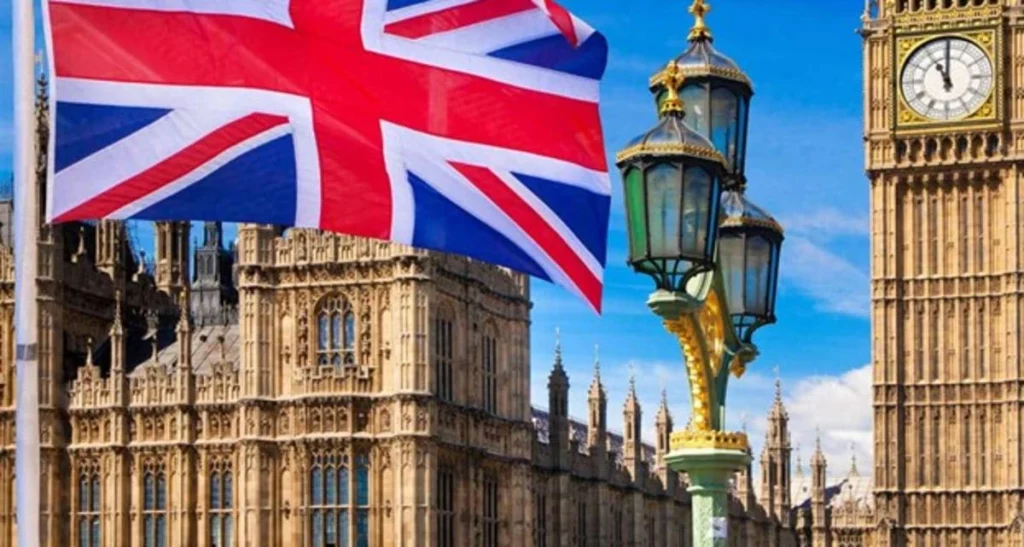 چند ایرانی در انگلیس زندگی می‌ کنند