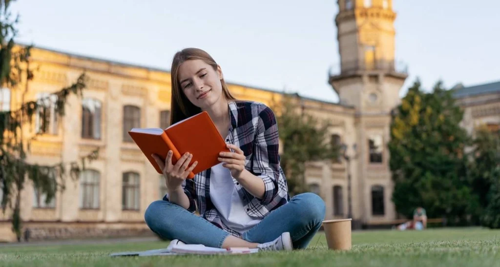 کالج بهتر است یا دانشگاه