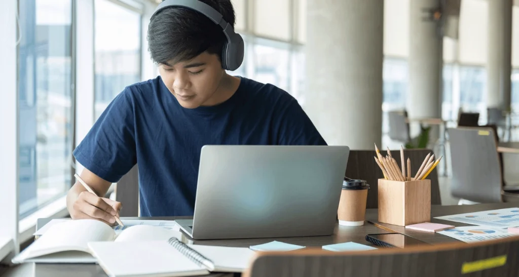 هزینه های تحصیل رشته هوش مصنوعی در فرانسه